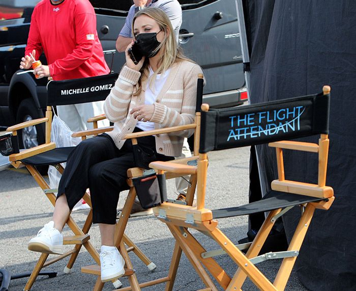 Kaley Cuoco en el rodaje de The Flight Attendant