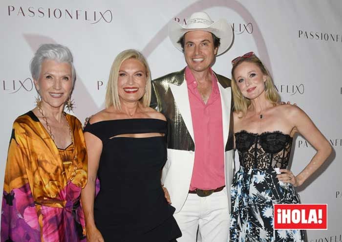 Kimbal Musk junto a su familia