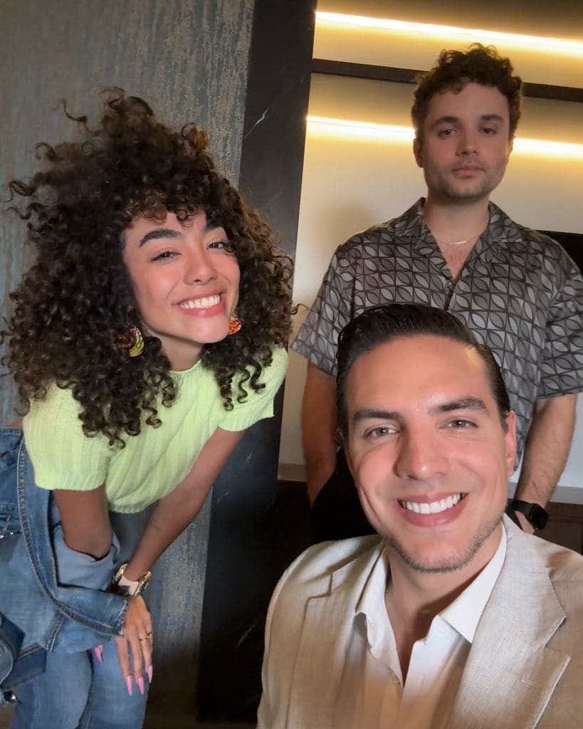 Elyfer Torres compartió en esta serie con su gran amigo Vadhir Derbez. 