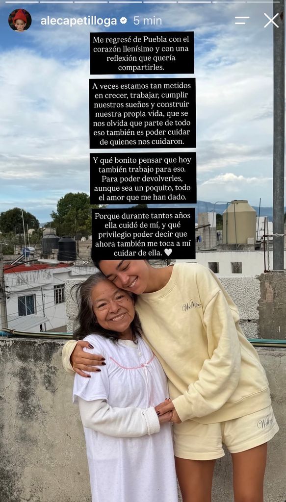Ale Capetillo con su nana, la mujer que la cuidó como una segunda madre. 