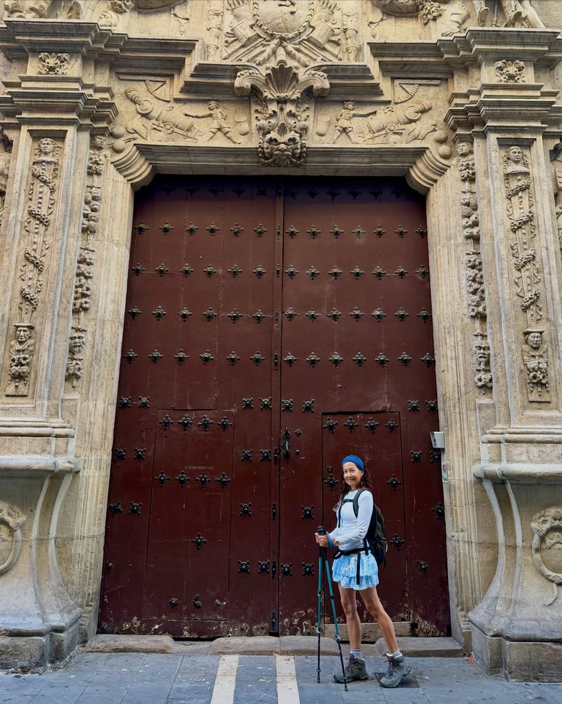 La condesa Alexandra de Frederiksborg comparte fotos de su viaje por el Camino de Santiago