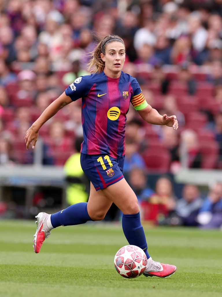 Alexia Putellas jugando con el FC Barcelona frente al Bayern de Munich en mayo de 2026