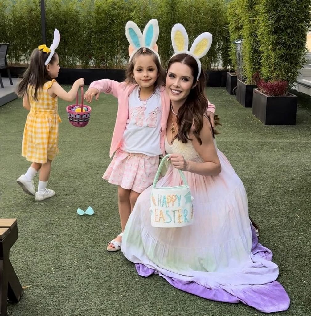 Marlene Favela con su hija Bella, quien cumplirá seis años en los próximos meses.