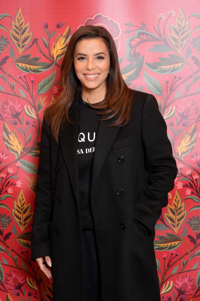 Eva Longoria se dijo feliz de poder estar ahí apoyando a las mujeres y al talento latino que forman parte de este musical