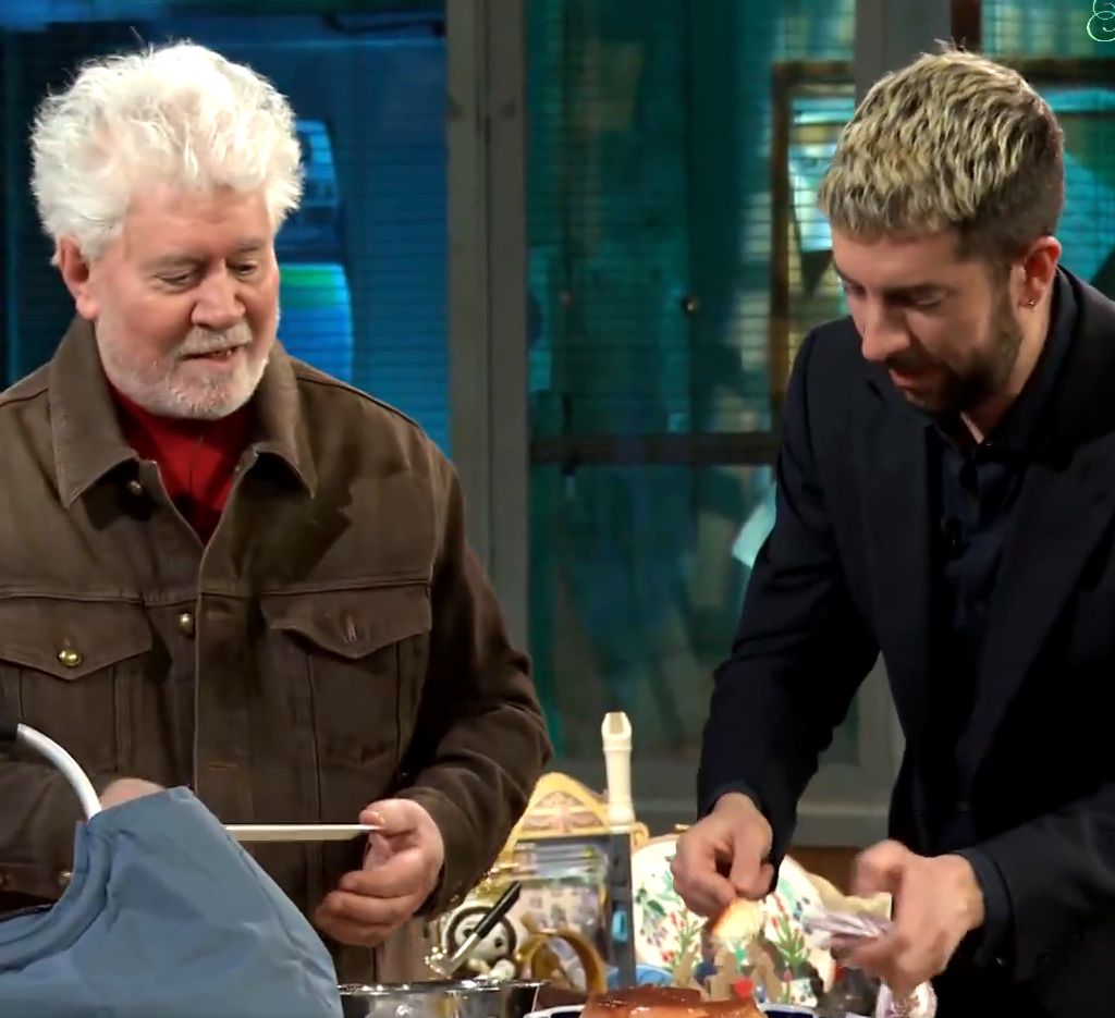 Broncano le lanzó un trozo del flan de la hermana de Almodóvar a Grison.