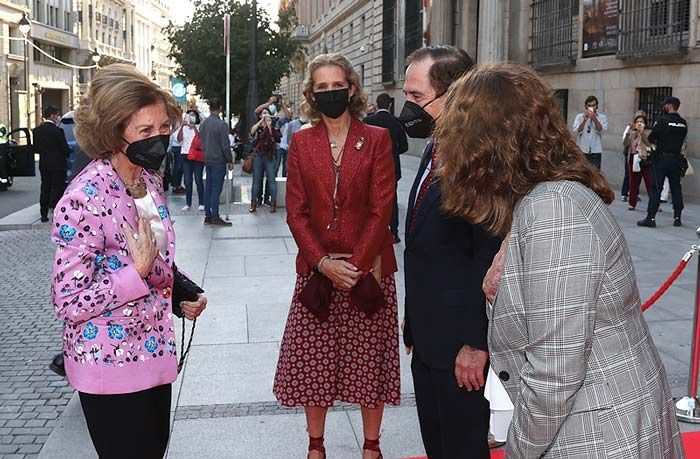 Doña Sofía entrega Premio a Raphael