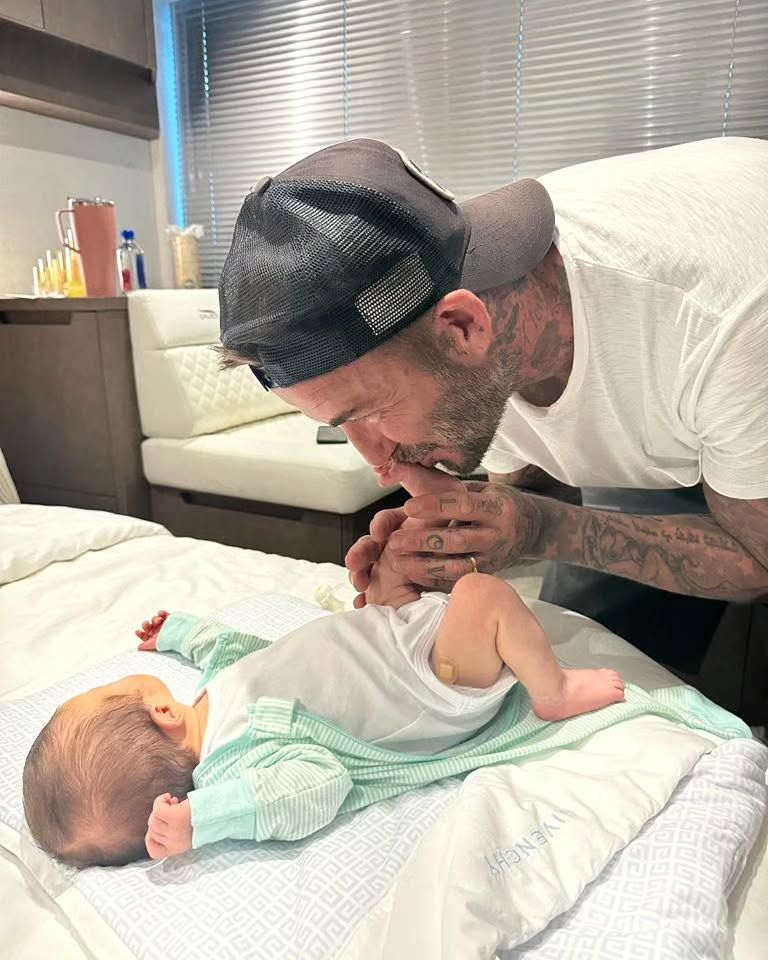 David Beckham conoció al bebé de Marc Anthony y Nadia Ferreira a un mes 