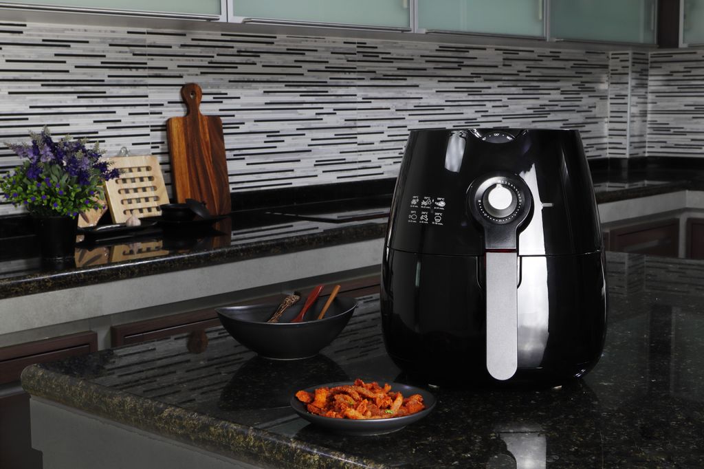 La 'airfryer' nos permite conseguir unos boniatos 'fritos' más ligeros y saludables que con la fritura tradicional en aceite.