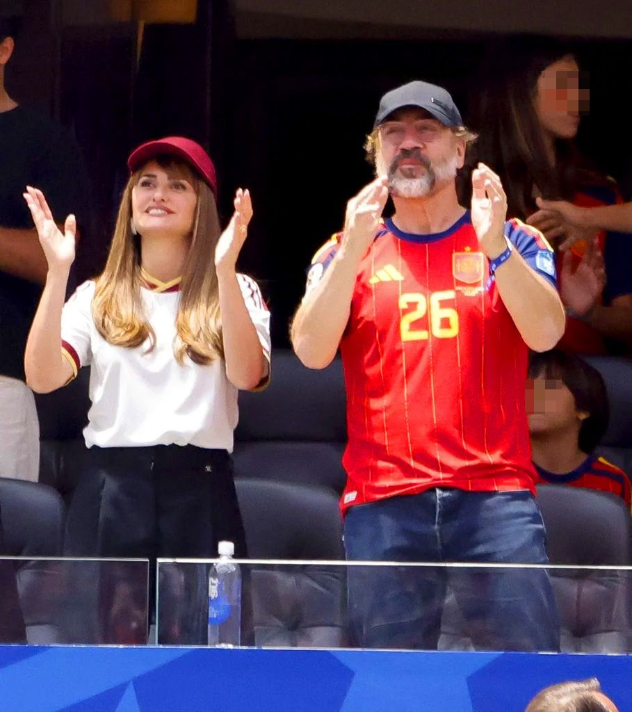 Penélope Cruz y Javier Bardem en el partido del Mundial entre España y Bélgica