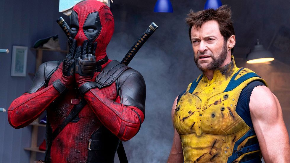 Ryan Reynolds y Hugh Jackman en un fotograma de Deadpool y Lobezno