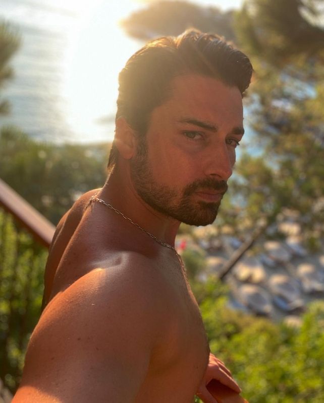 Alp Navruz y Ayça Aysin Turan ('Ada Masali'), ponen fin a su relación