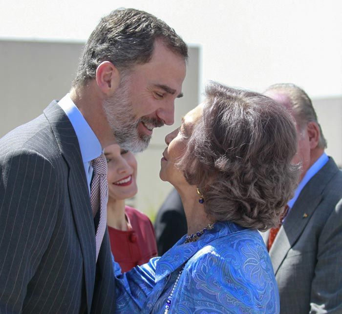 Los Reyes celebran su aniversario de boda con los reyes Juan Carlos y ...