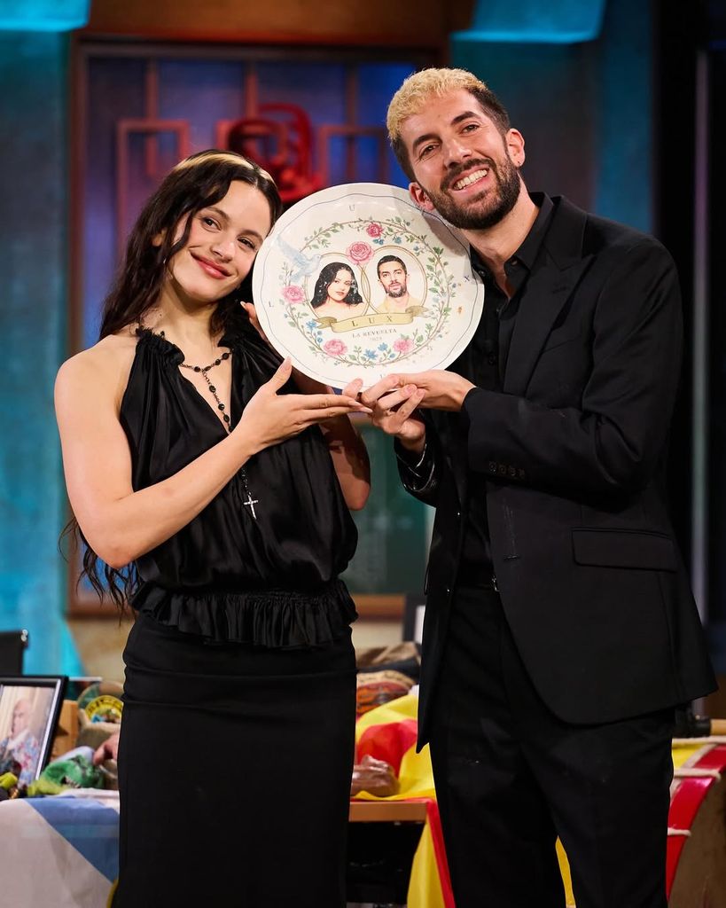 Rosalía en el programa español "La Revuelta". 