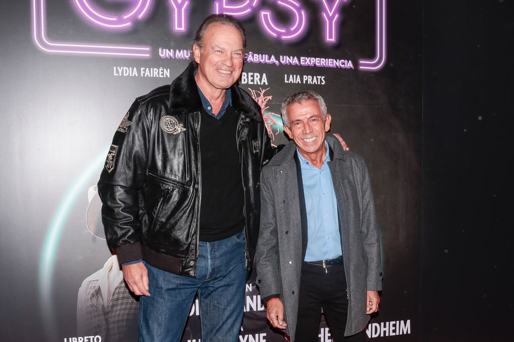 Bertín Osborne y José Luis López Rodríguez 'El turronero'  en el estreno de 'Gypsy' en Madrid
