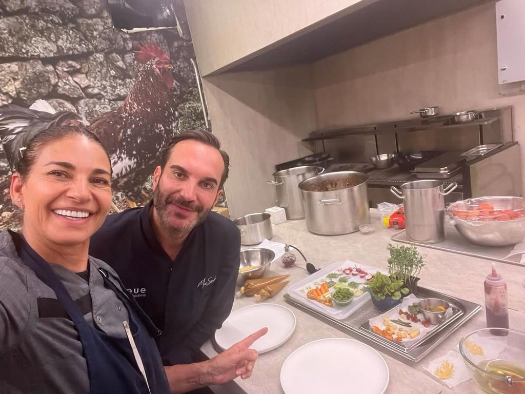 Mariló acompañada del cocinero Mario Sandoval
