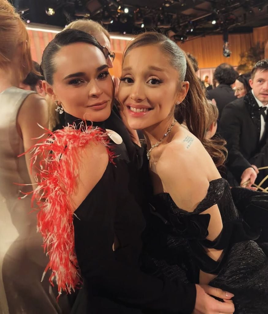 Fabiola Guajardo se encontró con Ariana Grande en la entrega de premios, realizada en The Beverly Hilton.