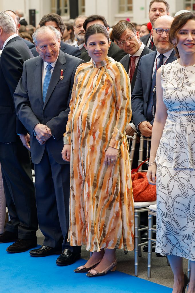 José María Álvarez del Manzano, Teresa Urquijo e Isabel Díaz Ayuso durante la entrega de Medallas de San Isidro 2025