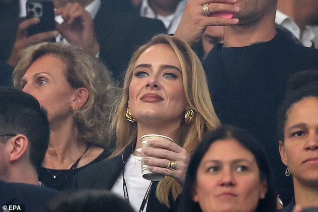 Adele en las gradas