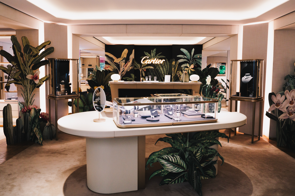 Cartier presenta su colección de edición limitada de joyería fina en la 'Boutique' Cartier Masaryk.