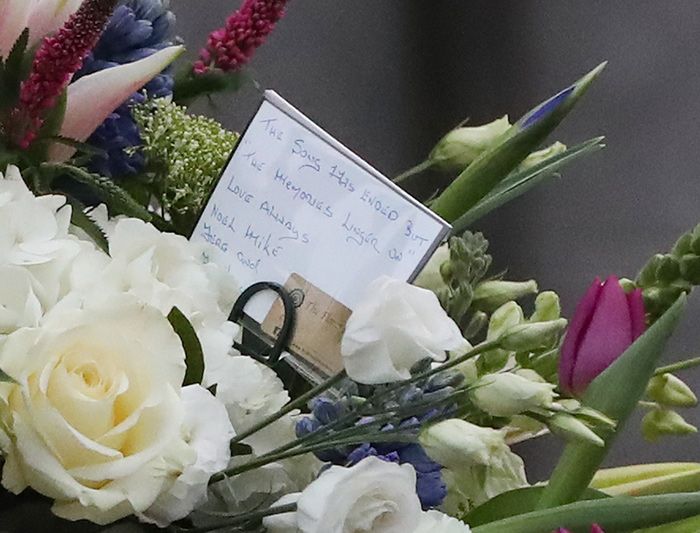 Irlanda se despide entre lágrimas de Dolores O'Riordan