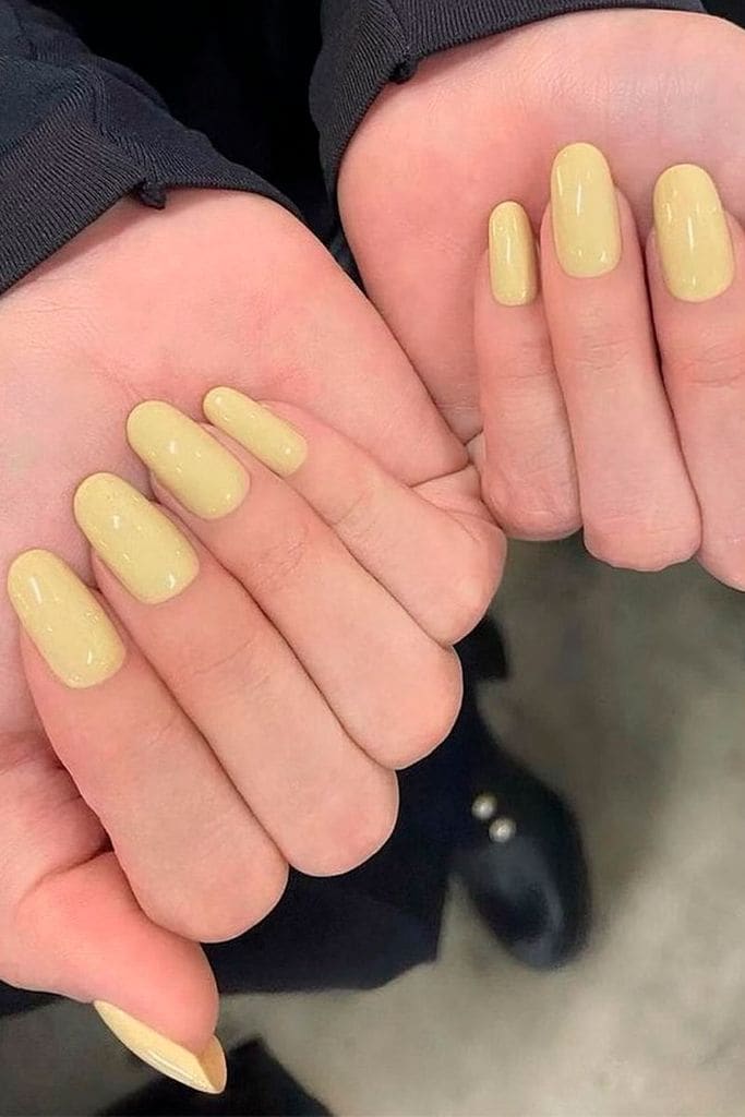 manicura selena gomez