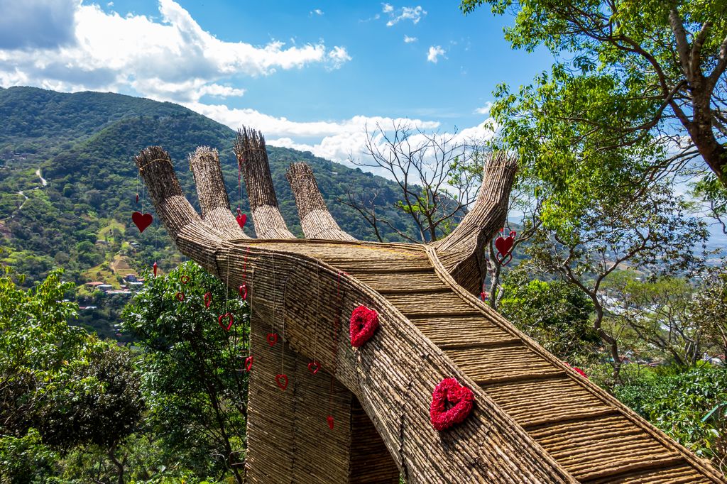 La Mano del Mantra, Hacienda La Chimba, Río Oro, Costa Rica