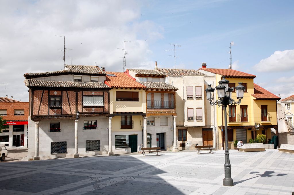Plaza del Ayuntamiento de Baltanás (Palencia)