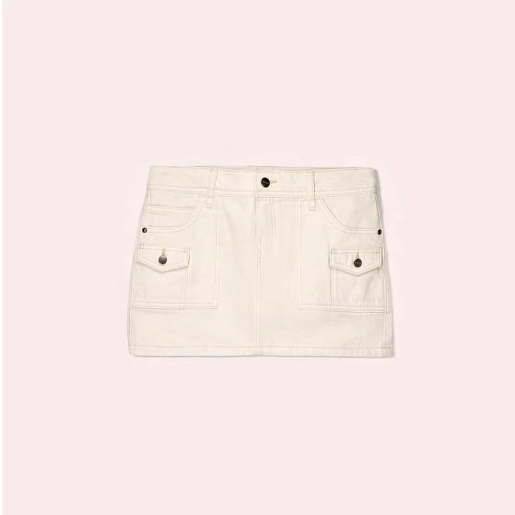 Falda mini con bolsillo de Bershka