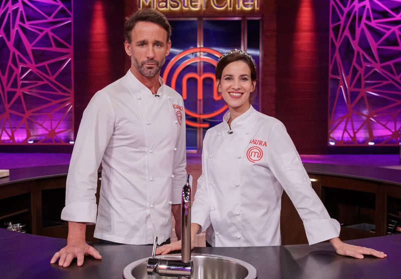 Laura Londoño, ganadora de MasterChef Celebrity 8, y Álvaro Muñoz Escasso