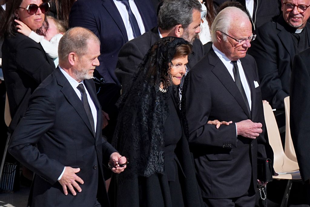 Похороны папы римского Франциска (обновляется) Похороны папы римского Франциска (обновляется)