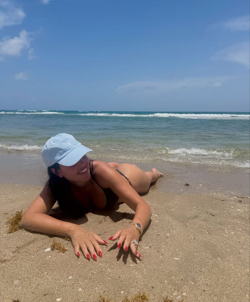 Georgina la pasó de maravilla en las bellas playas de Miami.