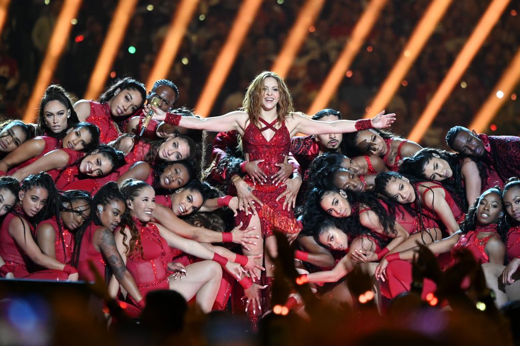 Shakira hizo un recorrido por su discografía en tan solo unos minutos