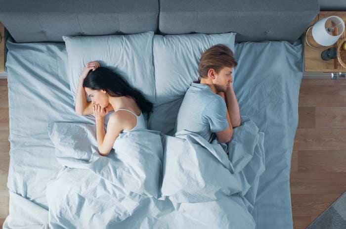 pareja en la cama