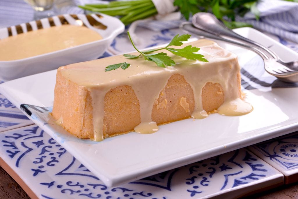Pastel de cabracho con salsa rosa