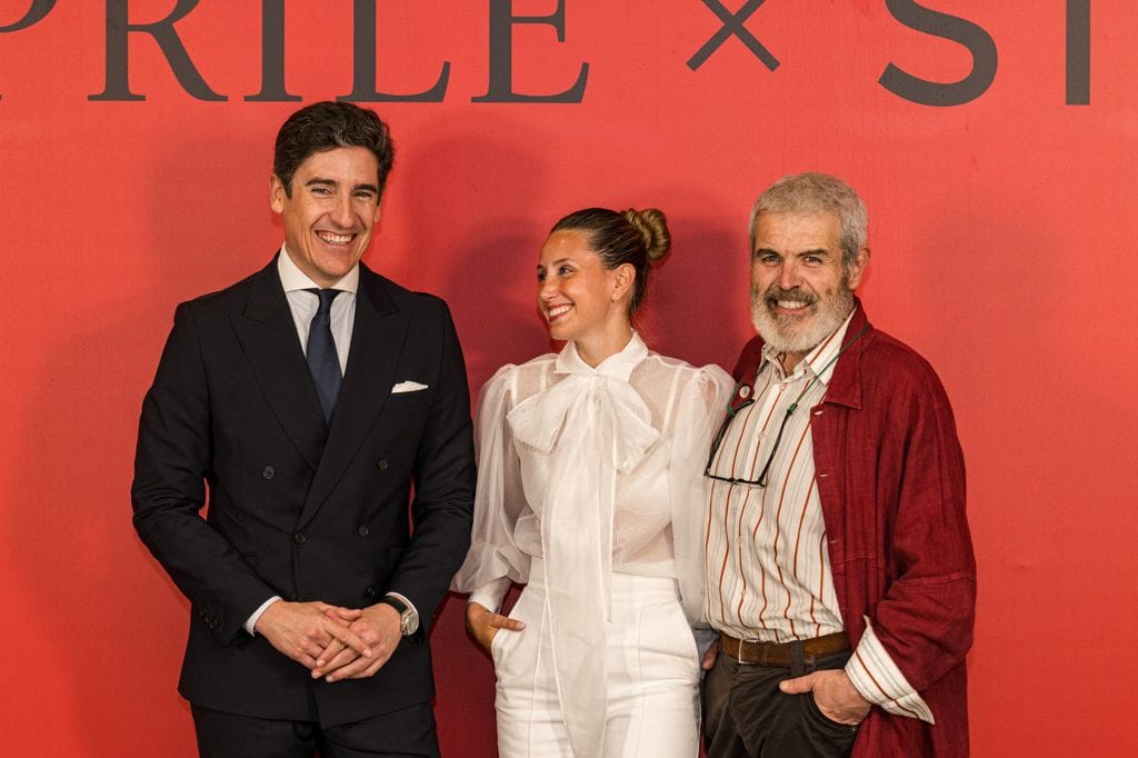 Pablo López, CEO de Silbon, Sofia Paramio y el diseñador Lorenzo Caprile