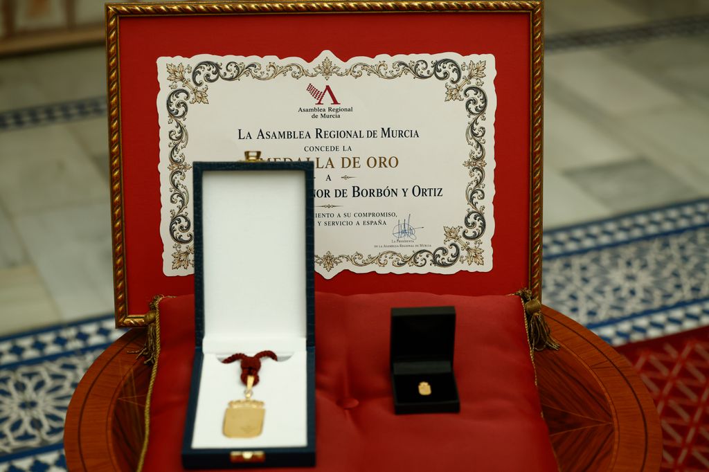 Medalla de oro de la región de Murcia que va a recibir la princesa  Leonor 