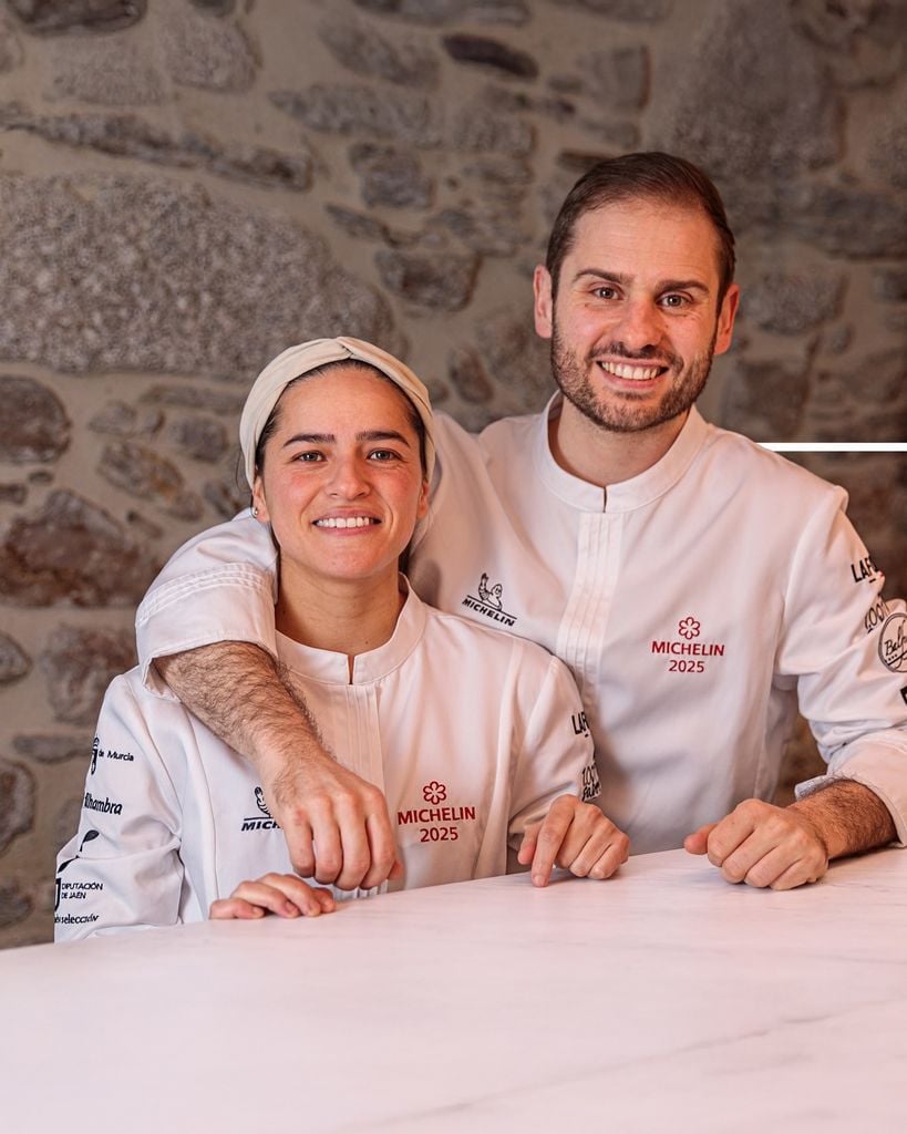La chef Cladia Merchán junto a su esposo y socio Áxel Smyth