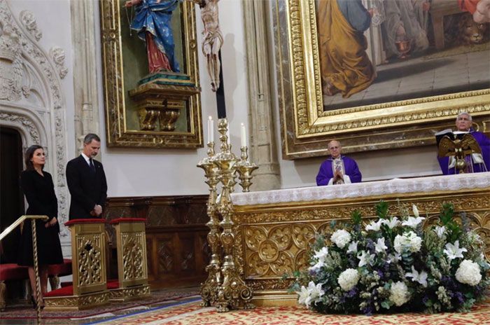 funeral-reyes-salida2