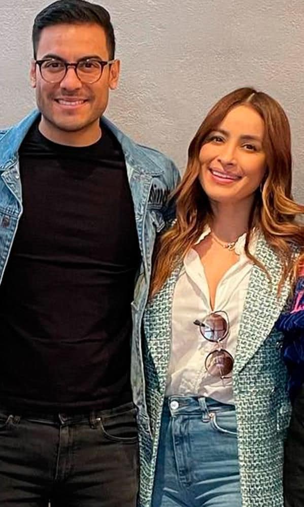 carlos rivera y cynthia rodr guezCarlos Rivera habla con entusiasmo de la paternidad.