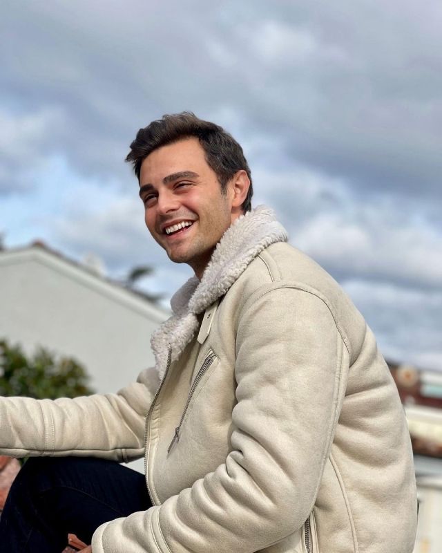 Yiğit Koçak, Ömer en 'Hermanos', asegura que, ahora mismo, su corazón no está ocupado