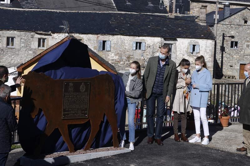 Reyes Felipe y Letizia con la princesa Leonor y la infanta Sofía