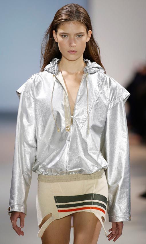 tendencias_pv16_bombers_bordadas_pasarela_paco_rabanne_8