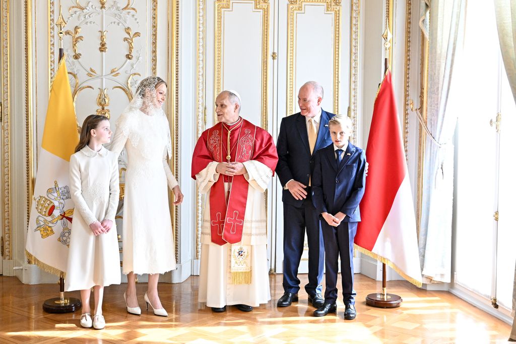 La Familia Real con el Papa en Mónaco