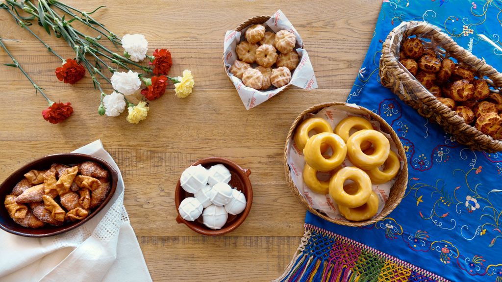 Las rosquillas no pueden faltar en las fiestas de San Isidro, es el dulce más emblemático de Madrid en estas fechas.