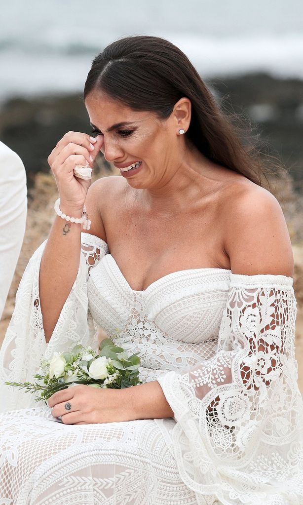 Anabel Pantoja H4028 BODA