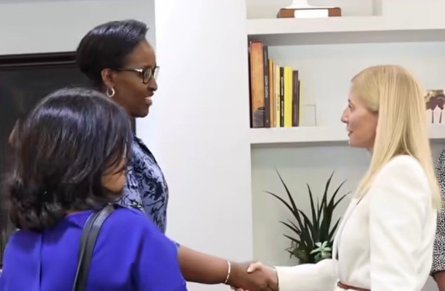 La princesa Marie-Chantal de Grecia en su viaje de Acnur por Ruanda