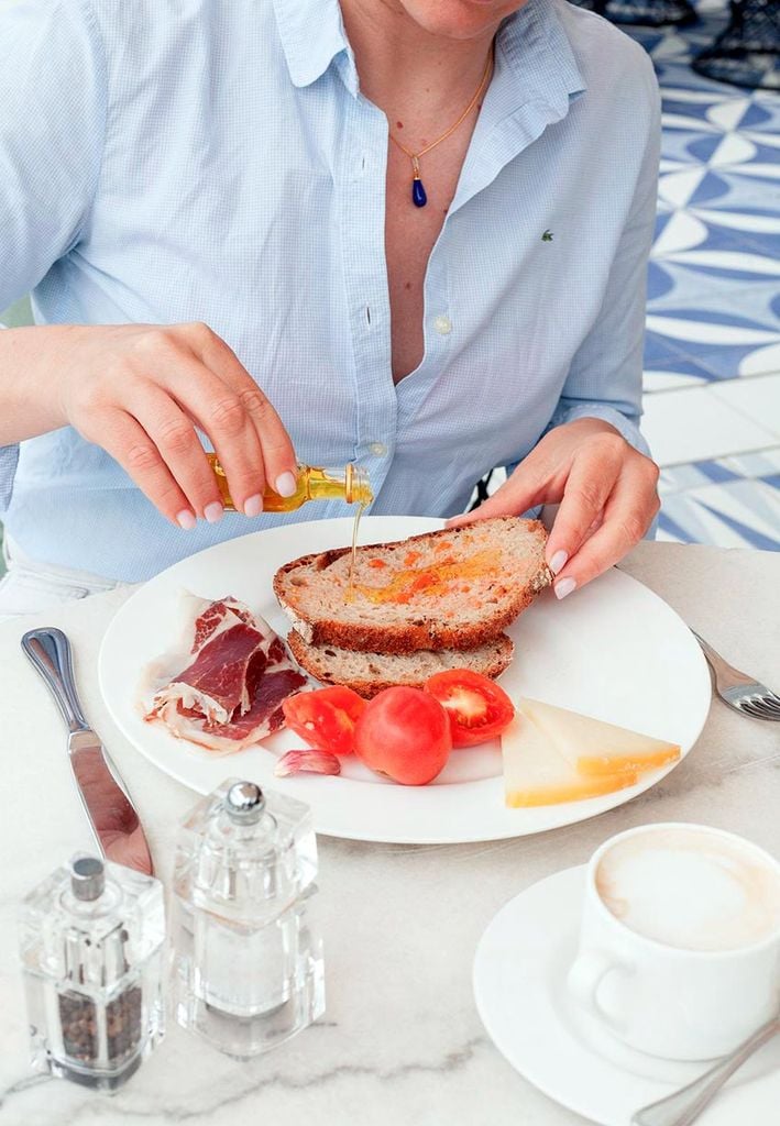 Pan, tomate y aceite, un desayuno ideal para comenzar el día