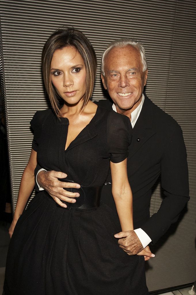 Victoria Beckham expresó sus condolencias por el fallecimiento de Giorgio Armani.