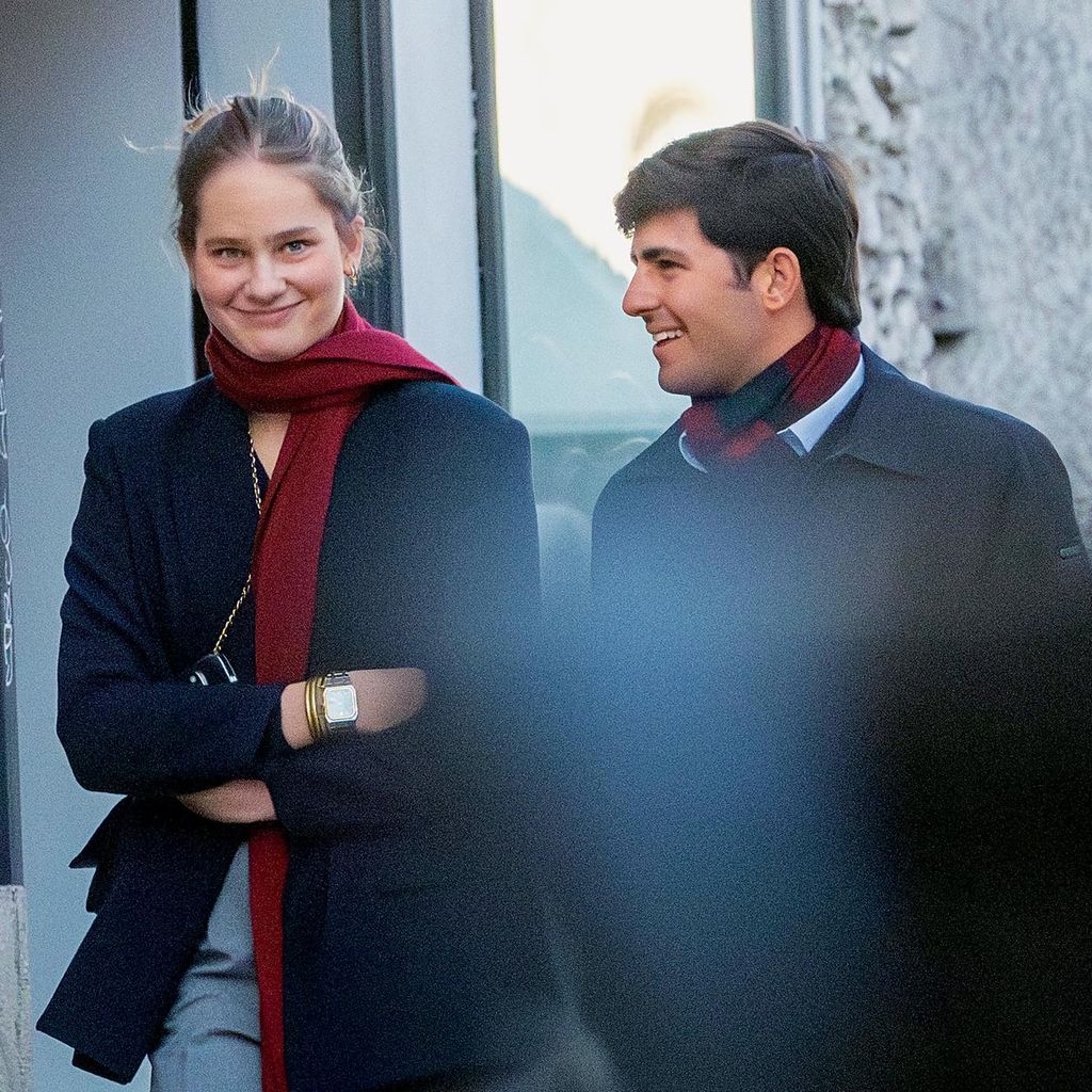 HO4160 IRENE URDANGARIN Y JUAN URQUIJO