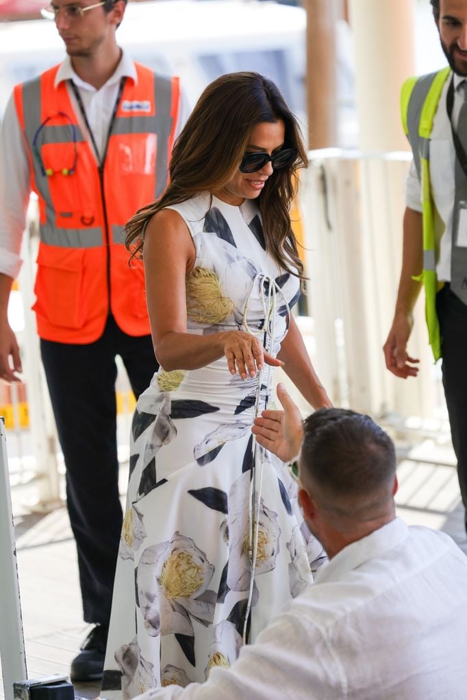 Eva Longoria y su marido llegando al Festival de Venecia